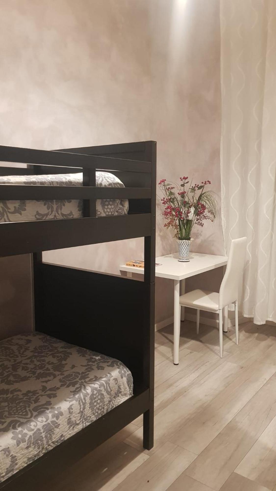רומא Girasole Suites מראה חיצוני תמונה